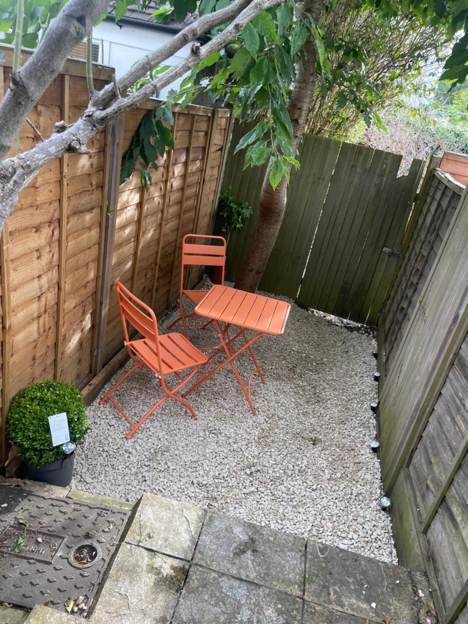 Super Convenient For Central London - Large 2 Double Bed Apartment 30 Seconds Walk To Platform Train Station And 19 Mins To London Waterloo Buitenkant foto